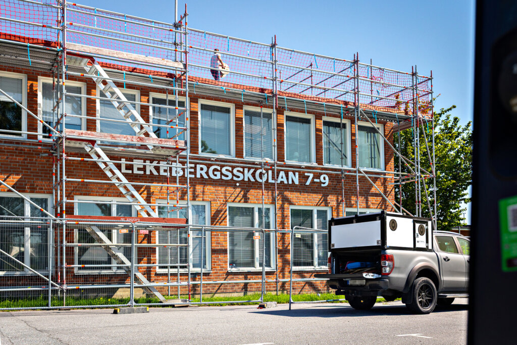Lekeberggskolan takbyte.